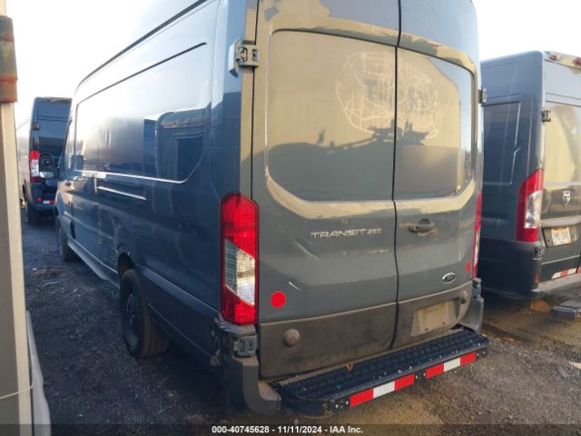 1FTBR3X8XLKA28537 Ford Transit-250 Cargo Van