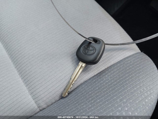 Toyota COROLLA L 2017 5YFBURHE0HP666164 Image 11