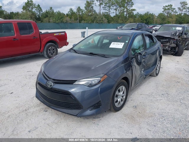 Toyota COROLLA L 2017 5YFBURHE0HP666164 Image 2