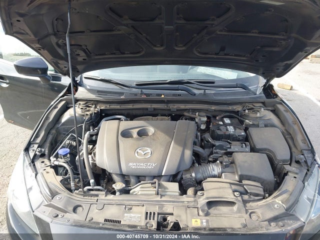 3MZBM1L76FM138592 Mazda Mazda3 I Touring