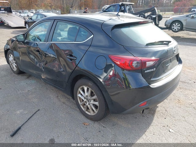 3MZBM1L76FM138592 Mazda Mazda3 I Touring