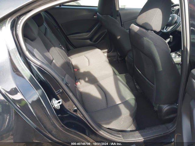 3MZBM1L76FM138592 Mazda Mazda3 I Touring