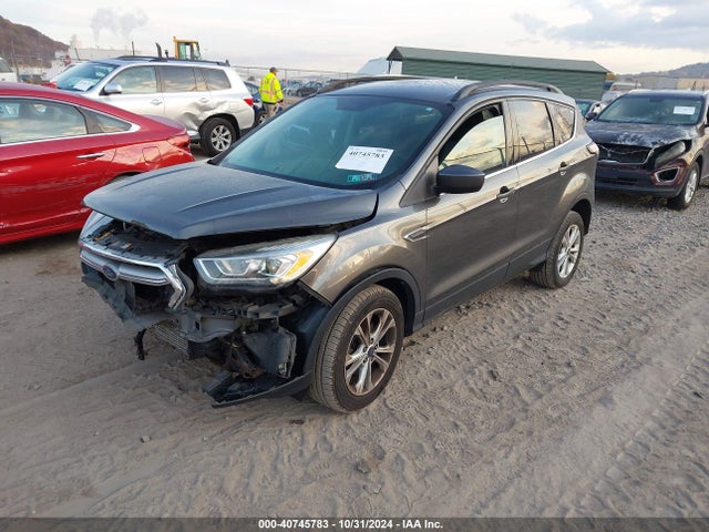 Ford ESCAPE SE 2017 1FMCU9G91HUB97870 Image 2