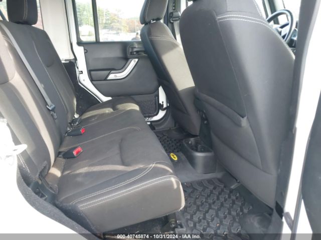 1C4BJWEG5FL704104 Jeep Wrangler Unlimited Sahara