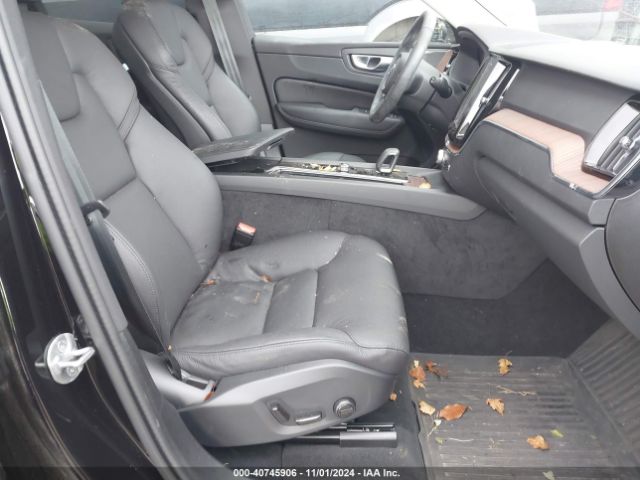 YV4L12RL5R1822106 Volvo Xc60 B5 Plus Dark Theme