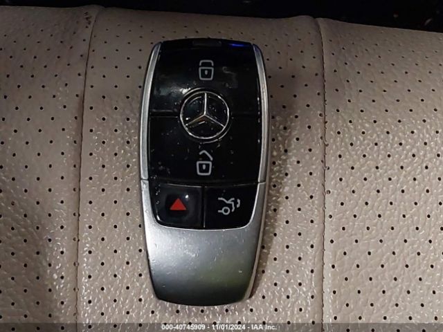 WDDZF4KB0HA086952 Mercedes-Benz E 300 4matic