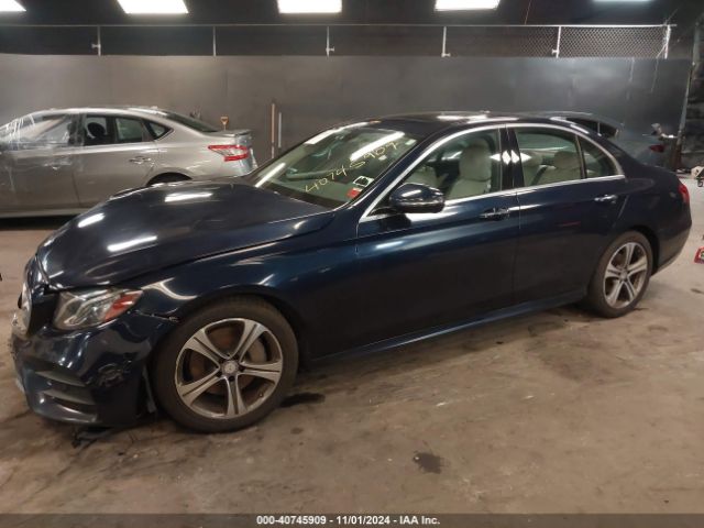 WDDZF4KB0HA086952 Mercedes-Benz E 300 4matic