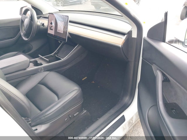 2021 TESLA MODEL Y 5YJYGDEEXMF083289 Photo 4