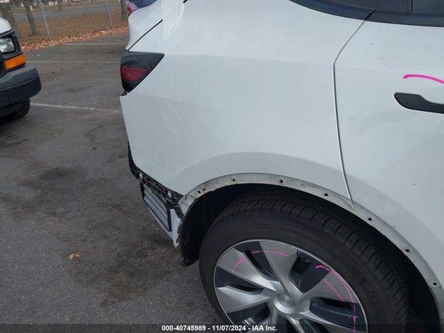 2021 TESLA MODEL Y 5YJYGDEEXMF083289 Photo 5