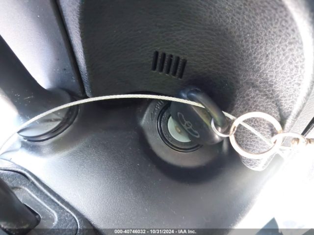 2T1BURHE4GC712173 Toyota COROLLA LE