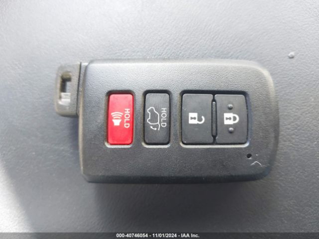 JTMDFREV0JJ201577 Toyota Rav4 Limited