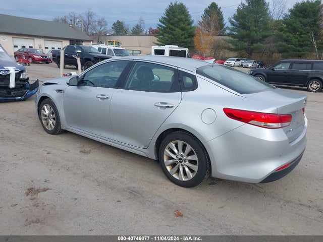 KIA OPTIMA EX 2018 5XXGU4L35JG231587 Image 3