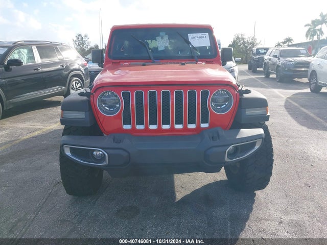 1C4HJXEG1JW185222 Jeep Wrangler Unlimited Sahara 4x4