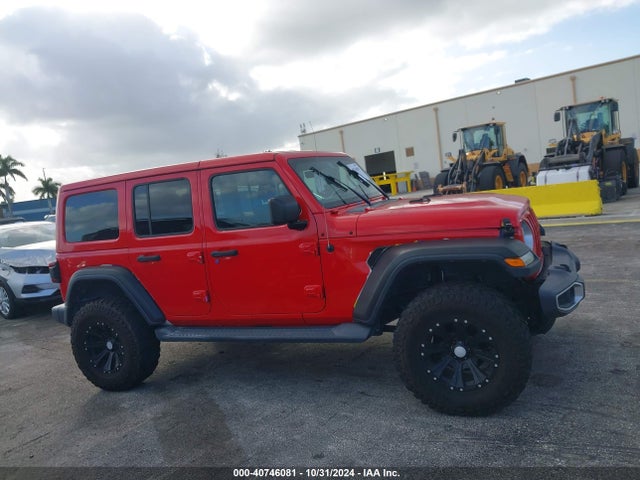 1C4HJXEG1JW185222 Jeep Wrangler Unlimited Sahara 4x4