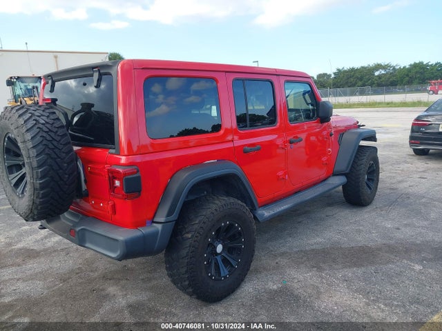 1C4HJXEG1JW185222 Jeep Wrangler Unlimited Sahara 4x4
