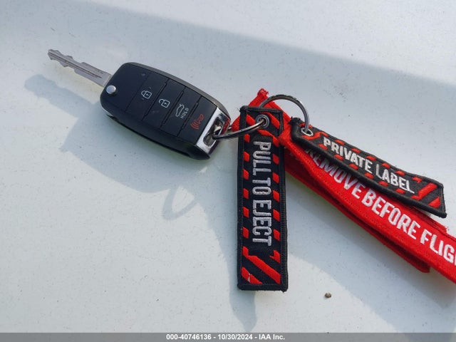 KIA FORTE LX 2018 3KPFL4A72JE247839 Image 11