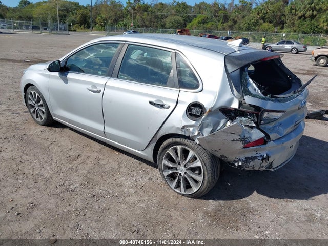 Hyundai ELANTRA GT 2019 KMHH35LE6KU094696 Image 3