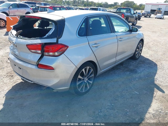 Hyundai ELANTRA GT 2019 KMHH35LE6KU094696 Image 4
