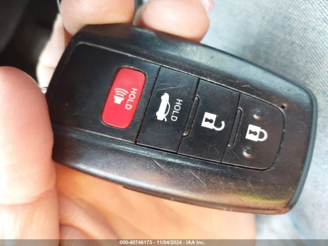 4T1B11HK9JU025406 Toyota CAMRY XLE