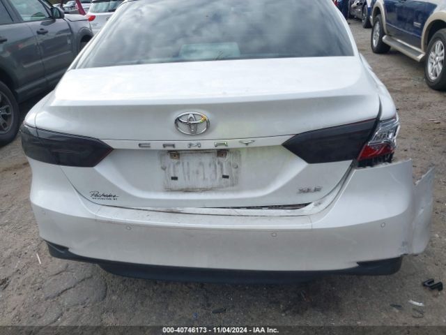 4T1B11HK9JU025406 Toyota CAMRY XLE