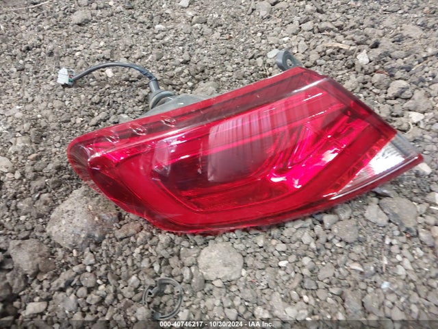 1C3CCCAB0FN638366 Chrysler 200 Limited