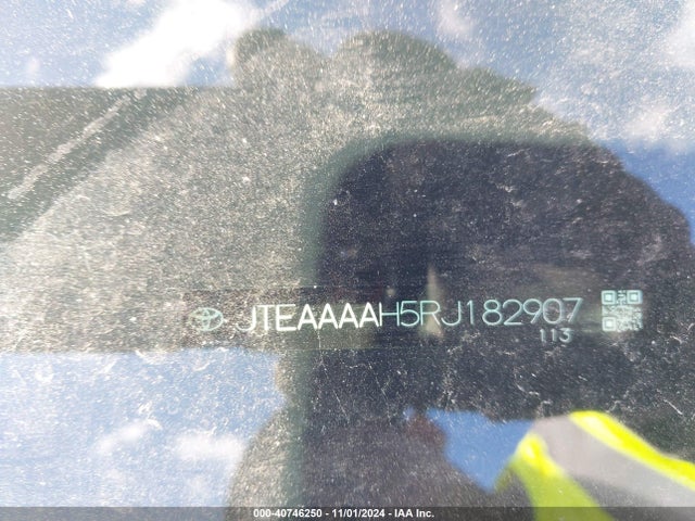 JTEAAAAH5RJ182907 Toyota VENZA LE