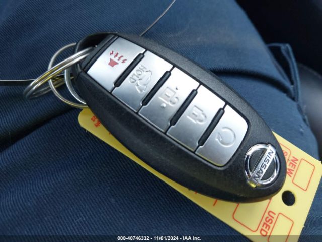 5N1DR2MN8HC698906 Nissan Pathfinder Sl