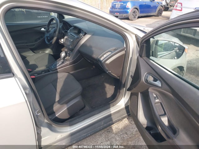 Ford FOCUS SE 2015 1FADP3F22FL384125 Image 5