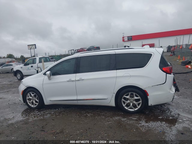 Chrysler Pacifica Touring L 2018 2C4RC1BG0JR228179 Image 14