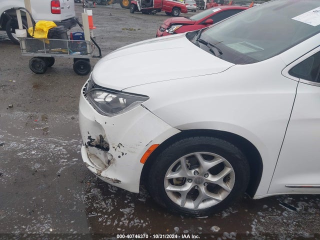 Chrysler Pacifica Touring L 2018 2C4RC1BG0JR228179 Image 17