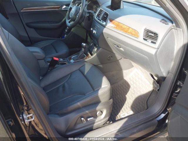WA1JCCFS9HR007830 Audi Q3 2.0t Premium