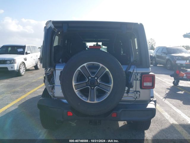 1C4HJXEG8KW555745 Jeep Wrangler Unlimited Sahara 4x4