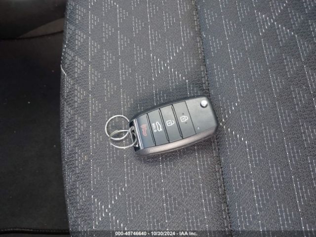 3KPA25AD5LE334453 KIA Rio 5-door S