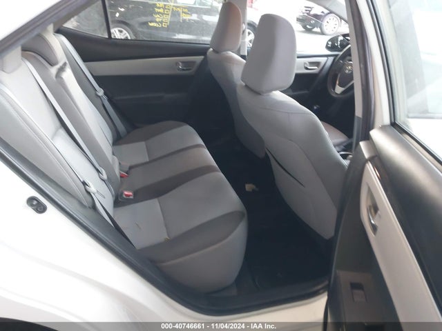 Toyota COROLLA LE 2018 5YFBURHE8JP805804 Image 8