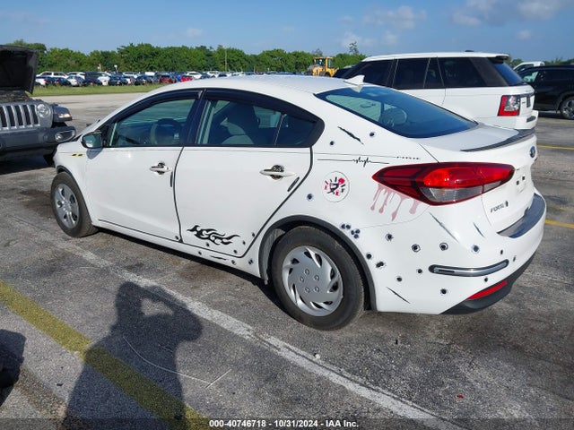 KIA FORTE LX 2017 3KPFK4A71HE126278 Image 3