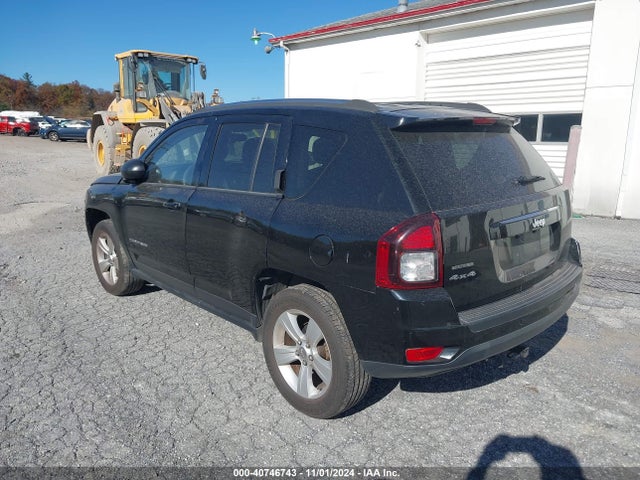 1C4NJDBB9FD257202 Jeep Compass Sport