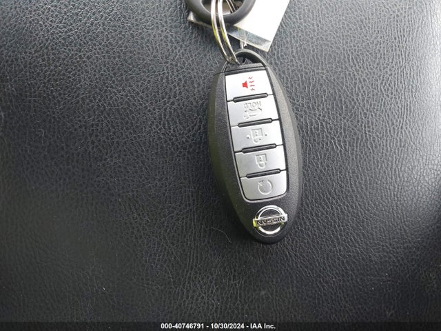 Nissan Pathfinder Platinum 2017 5N1DR2MM0HC646533 Image 11