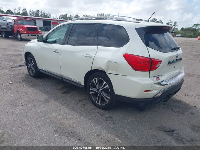 Nissan Pathfinder Platinum 2017 5N1DR2MM0HC646533 Image 3
