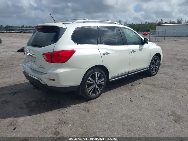 Nissan Pathfinder Platinum 2017 5N1DR2MM0HC646533 Image 4