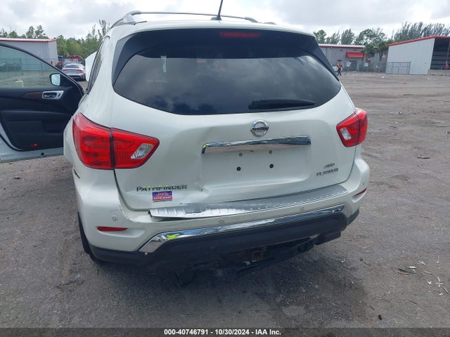 Nissan Pathfinder Platinum 2017 5N1DR2MM0HC646533 Image 6