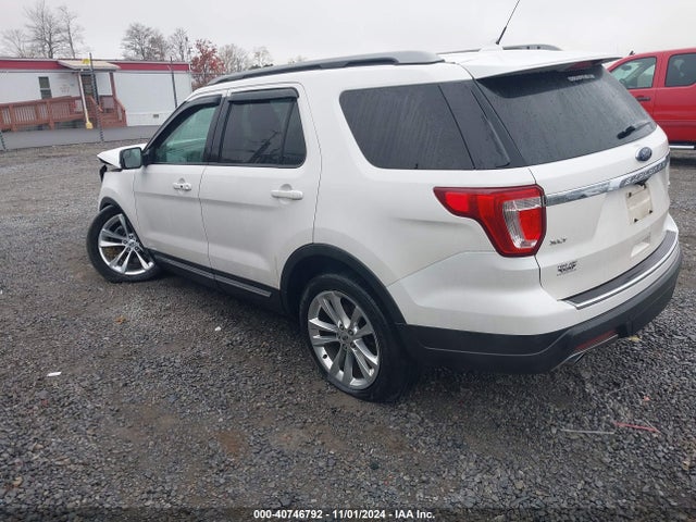Ford EXPLORER XLT 2018 1FM5K8D88JGA24517 Image 3