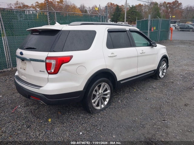 Ford EXPLORER XLT 2018 1FM5K8D88JGA24517 Image 4