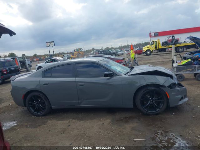 2C3CDXHG7JH228493 Dodge Charger Sxt Plus Rwd