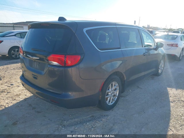 2C4RC1CG5NR226674 Chrysler Voyager Lx