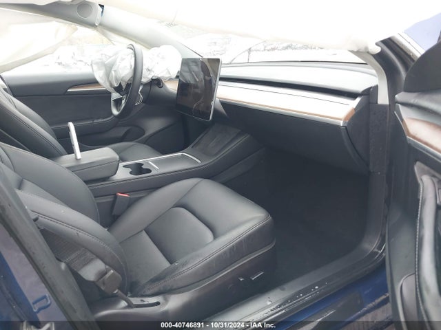 2022 TESLA MODEL 3 5YJ3E1EB9NF265572 Photo 4