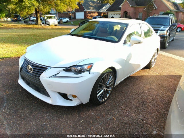 Lexus IS 250 2015 JTHBF1D28F5070767 Image 2