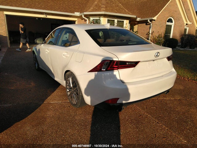 Lexus IS 250 2015 JTHBF1D28F5070767 Image 3