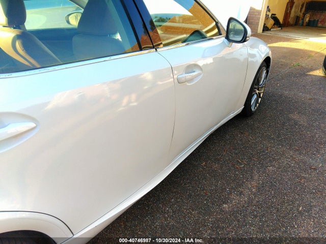 Lexus IS 250 2015 JTHBF1D28F5070767 Image 6