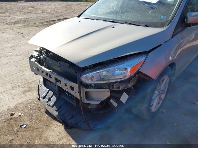 Ford FOCUS SE 2015 1FADP3F28FL305136 Image 13