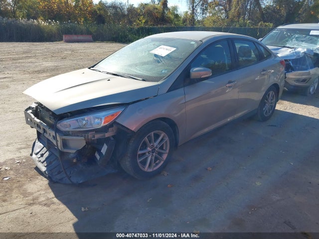 Ford FOCUS SE 2015 1FADP3F28FL305136 Image 2